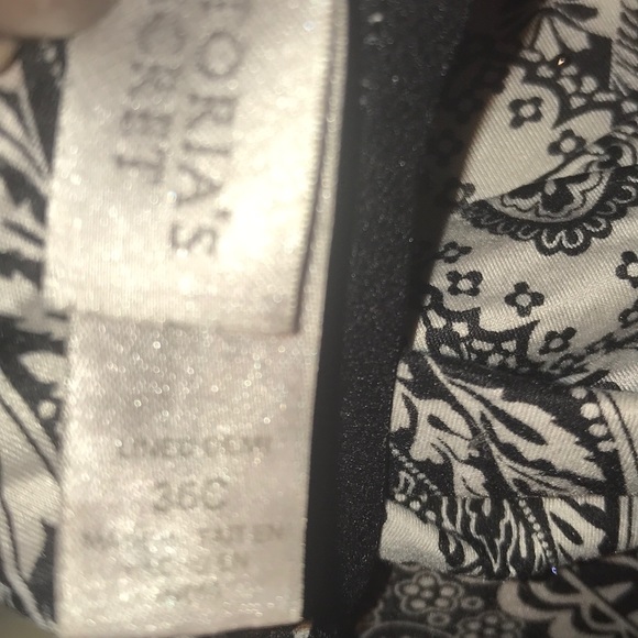 Victoria’s Secret bra 36C ❤️‎ - Picture 5 of 5